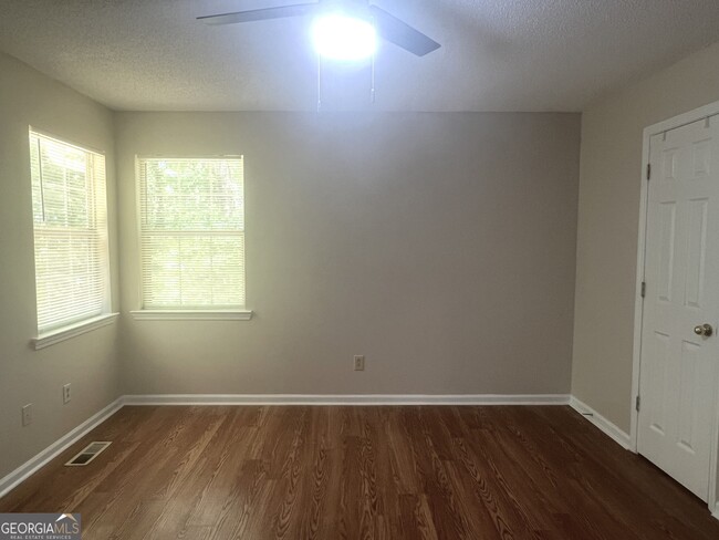 Building Photo - 217 Briarpatch Ct