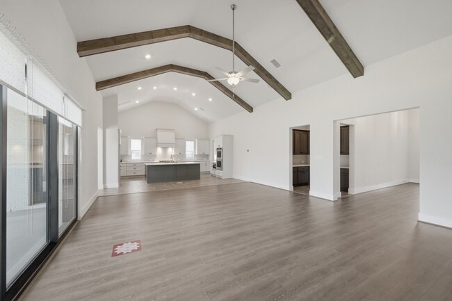 Building Photo - 2030 Highland Moss Rd