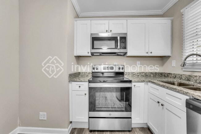 Building Photo - 3054 Cottonwood Dr Se