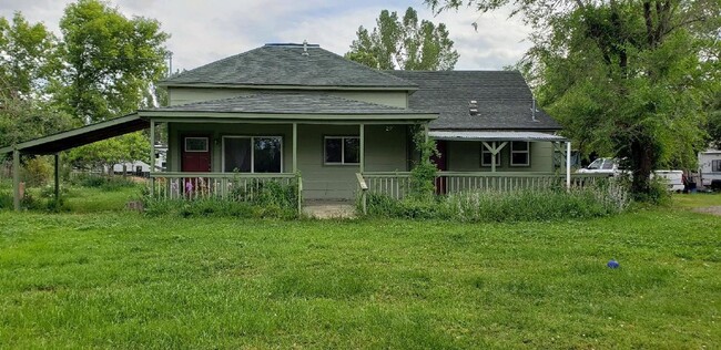 Primary Photo - 1380 S Main St