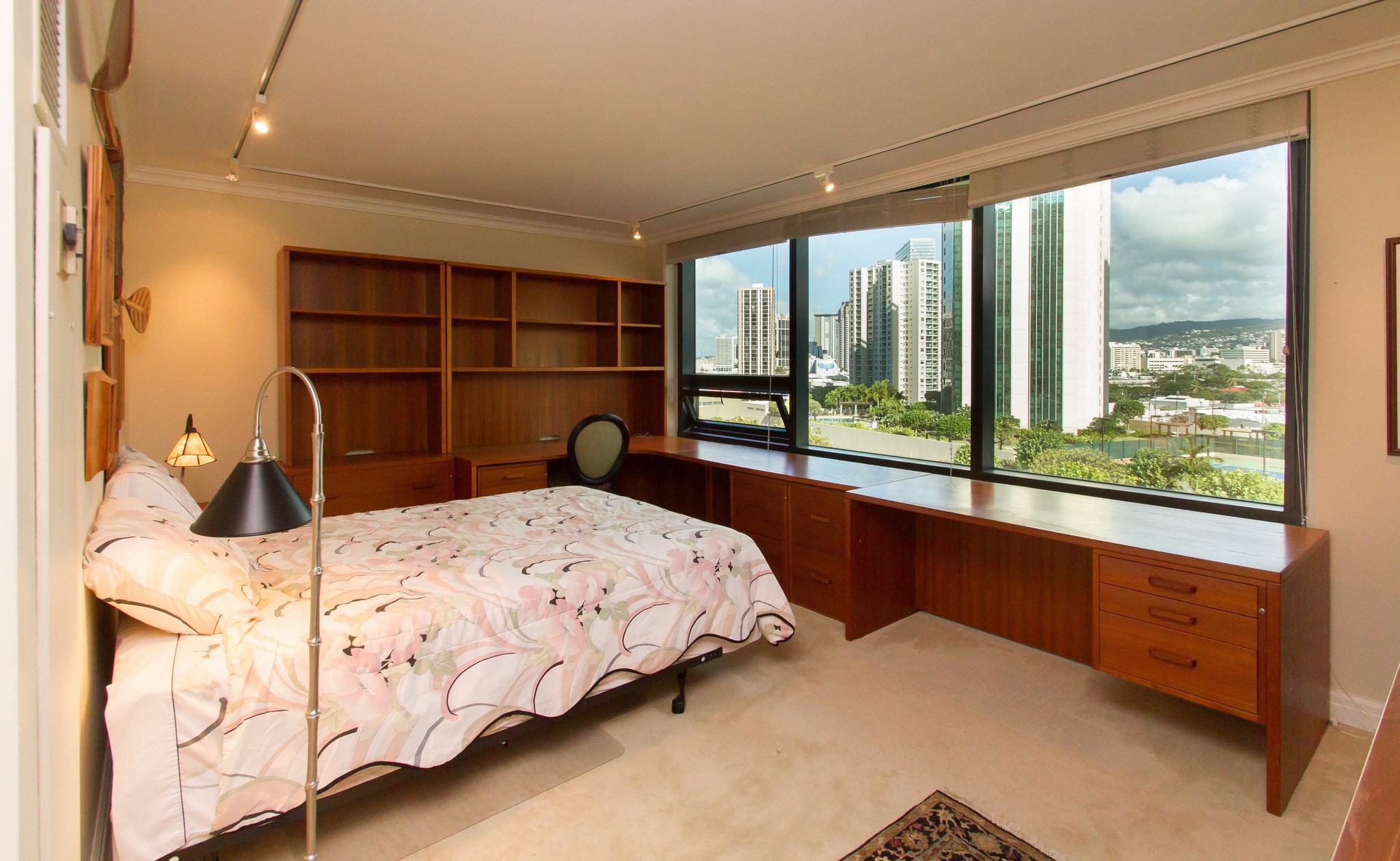 Master Bedroom & Office - 1330 Ala Moana Blvd
