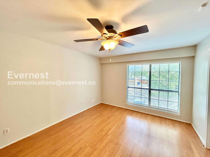 Building Photo - 2992 Harbinger Ln