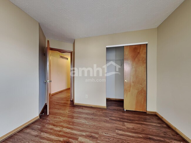 Building Photo - 4705 Norwich Ct