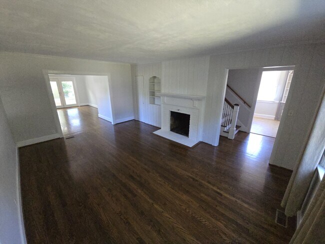 Building Photo - 229 S Blake Rd