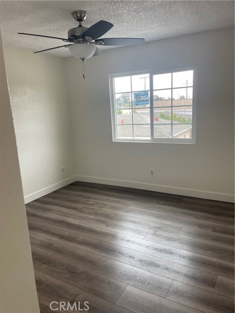 Building Photo - 6633 Orchard Ave