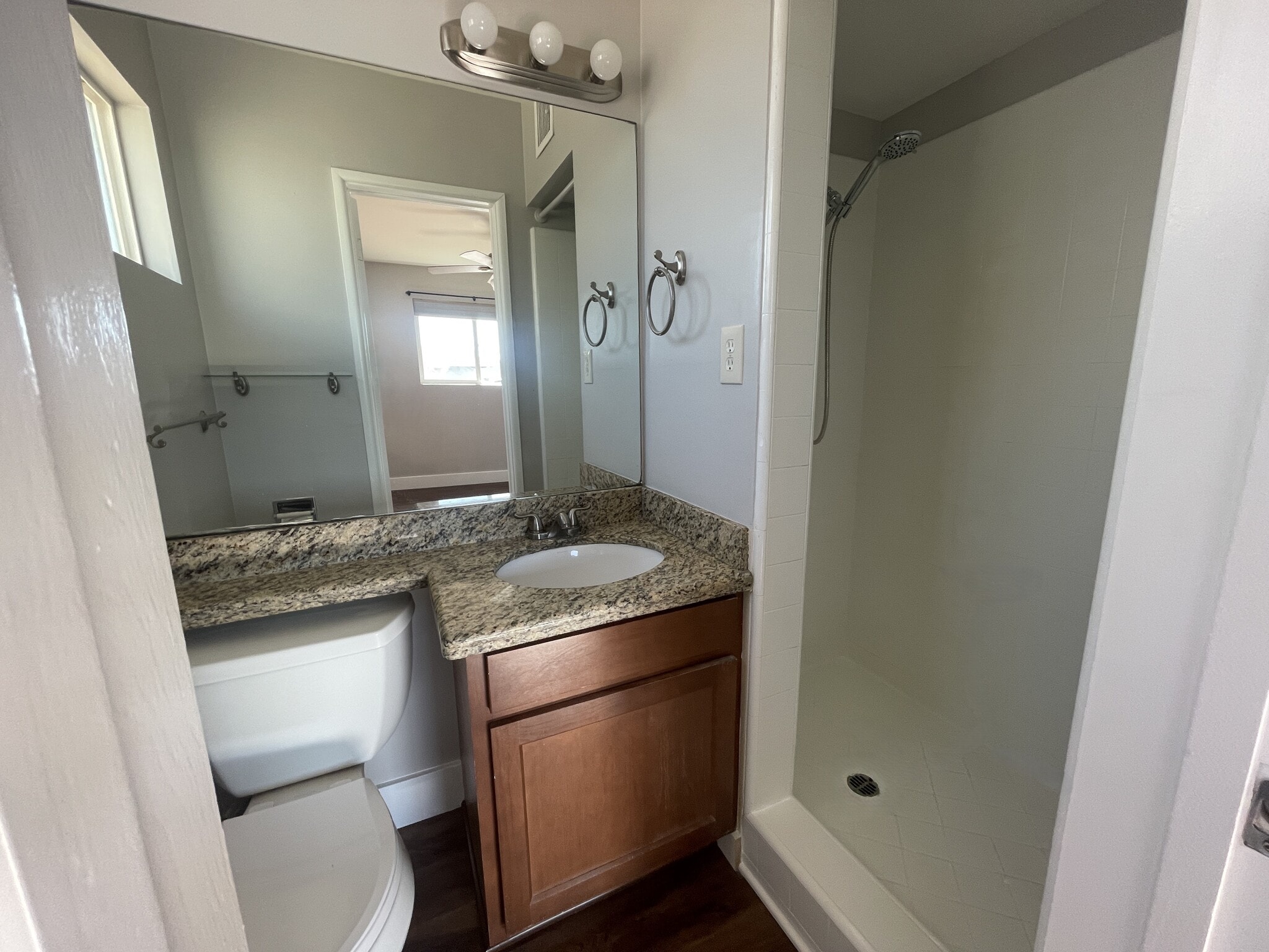 Primary Bath - 2118 W Glenn Dr