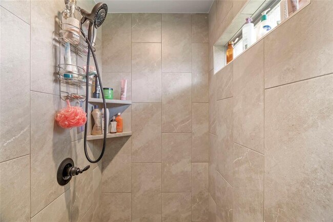 Building Photo - 2253 N Payton Ct