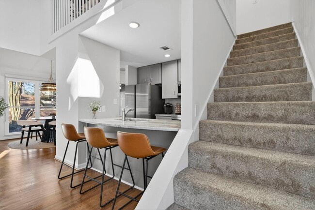 Building Photo - 1002 Cupp Ln