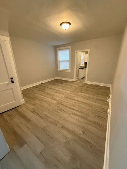 Building Photo - 1659 Methyl St