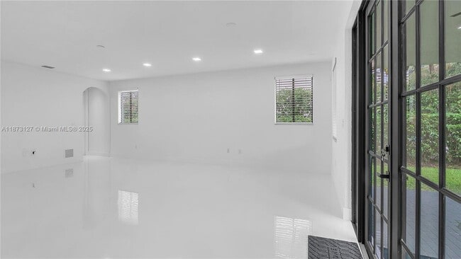 Building Photo - 7545 SW 188th Ln