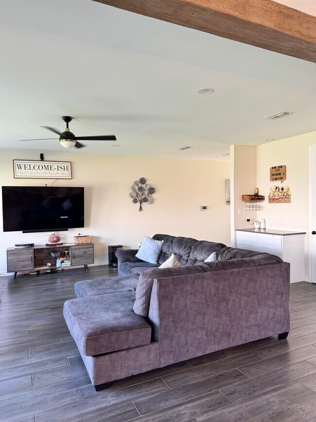 Building Photo - 1322 Sambar Lp