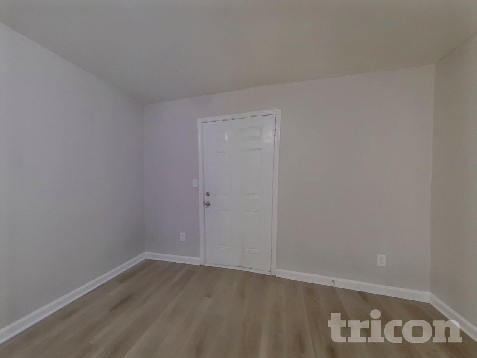 Building Photo - 225 Victoria Blvd