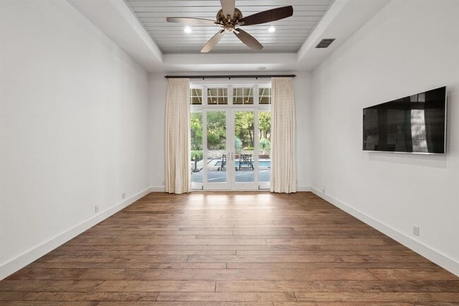 Building Photo - 1909 Knights Chance Ln