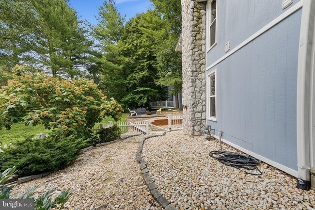 Building Photo - 47656 Pennrun Way