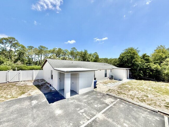 Building Photo - 7071 Bee Ridge Rd