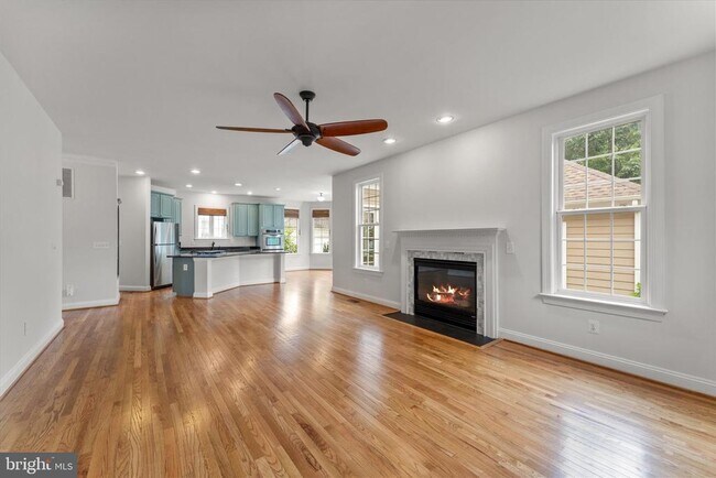 Building Photo - 116 Desales Dr