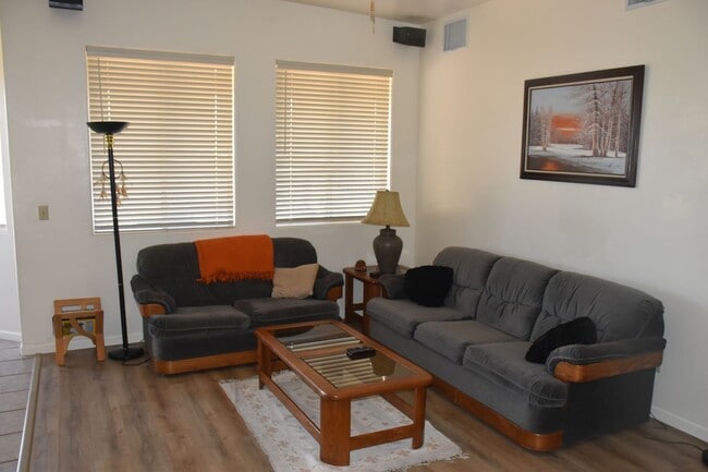 Building Photo - Furnished 3 Bedroom Home in Foothills with...