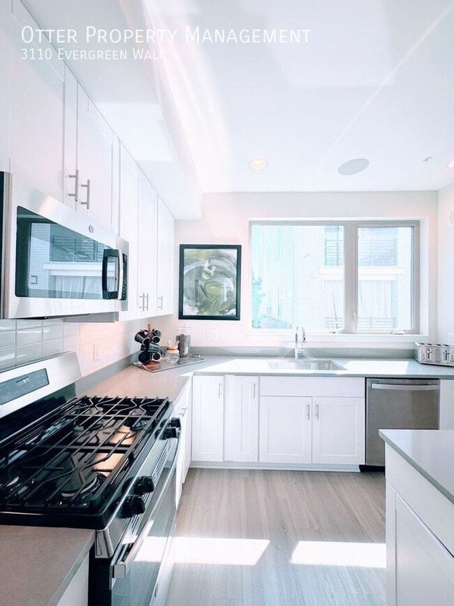 Building Photo - 3110 Evergreen Walk