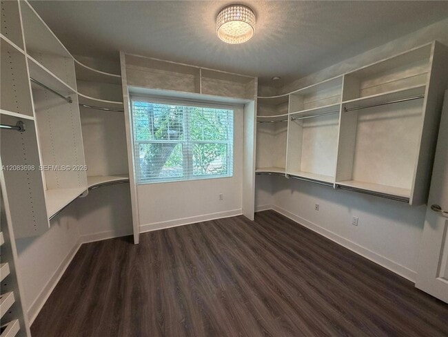 Building Photo - 2370 SW 18th Ave