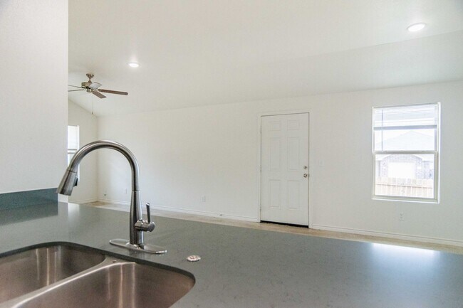 Building Photo - 2306 Duntov Dr