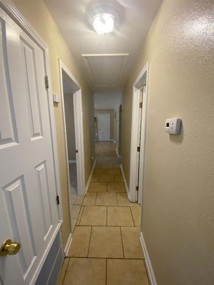 Building Photo - 1361 Westlawn Dr