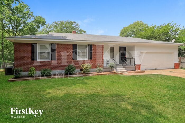 Building Photo - 3021 Chaucer Ln