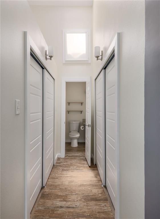 Building Photo - 1938 Holly Hill Dr