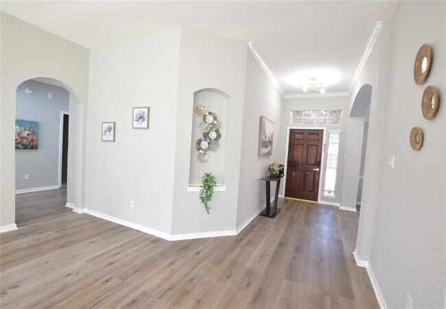 Building Photo - 4602 Summer Lakes