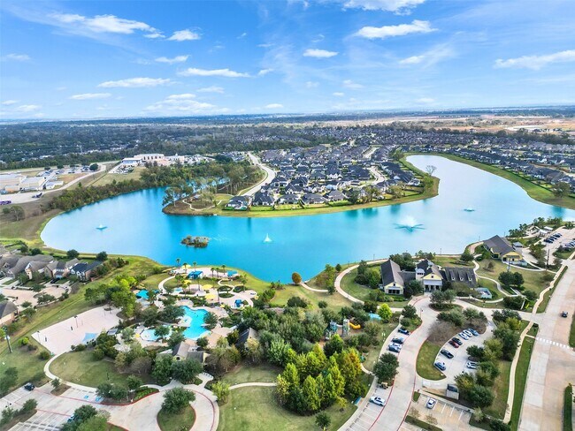 Building Photo - 10135 Cypress Path