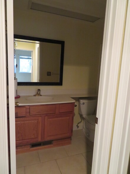 Building Photo - 3212 Bear Creek Dr