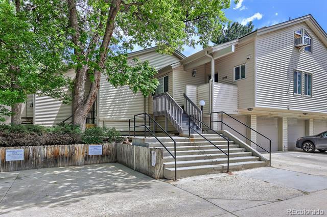 Building Photo - 1190 Poplar Ave