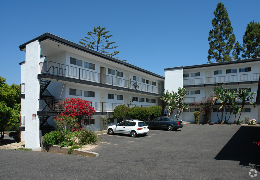 Primary Photo - Villa Flores Apartments