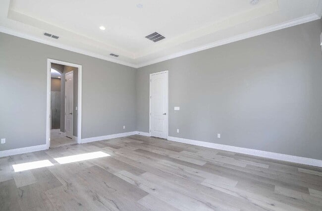 Building Photo - Spacious 4-Bed, 4-Bath Haven in Winter Garden – 3,388 Sq. Ft. of Comfort on Green Mountain Way