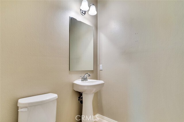 Building Photo - 4959 Camarillo Ln