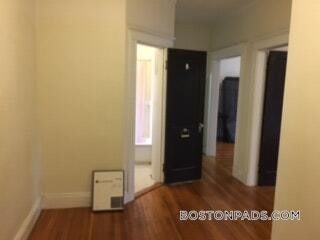 Building Photo - 17-19-19 Washington St S