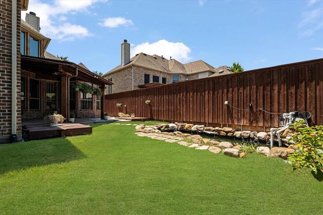 Building Photo - 5766 Wellington Ln