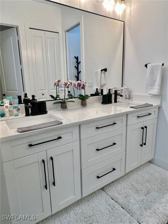 Building Photo - 510 12th Ave NE