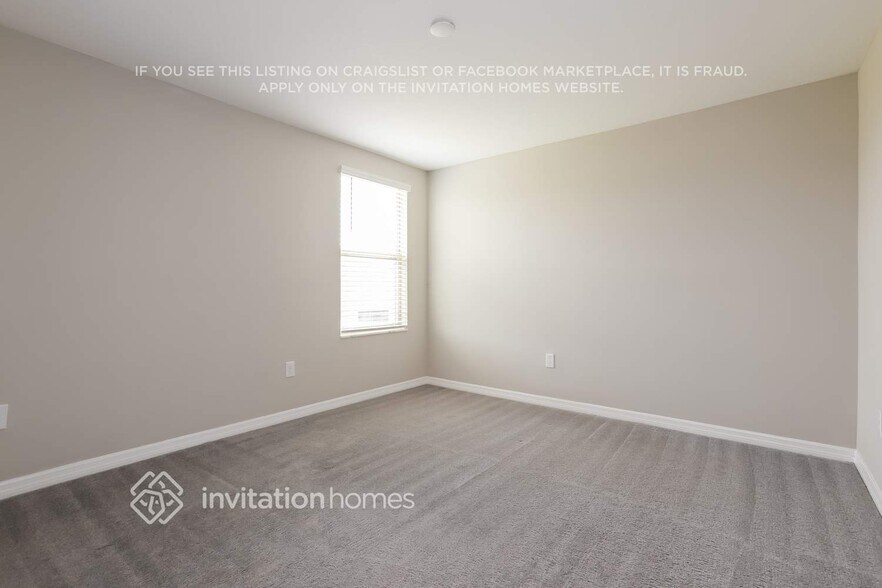 Building Photo - 2178 Jungle Dr