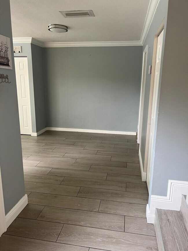 Building Photo - 1614 Forest Lakes Cir