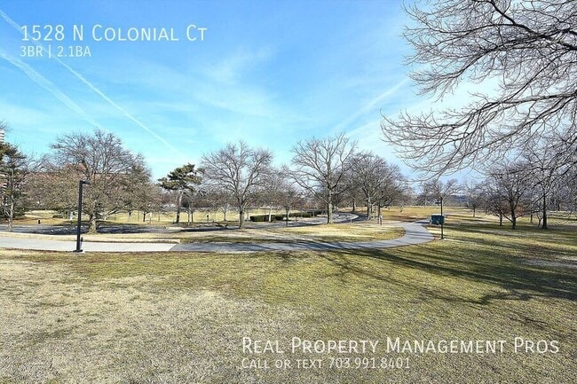 Building Photo - 1528 N Colonial Ct