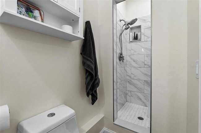 Building Photo - 4628 Dr M.L.K. Jr St N