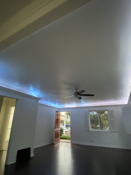 LED LIGHTING LIVING ROOM - 3522 Garden Ave