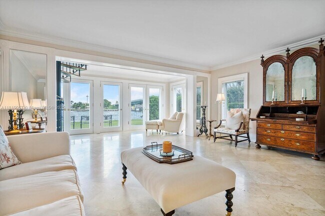 Building Photo - 286 Bal Bay Dr