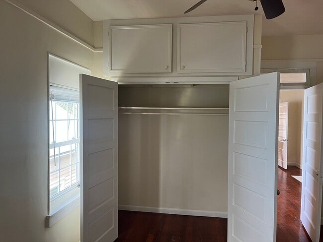 Building Photo - 815.5 Roosevelt Pl