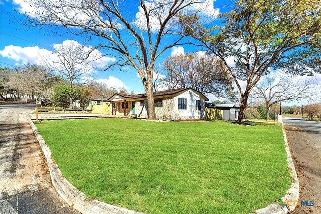 Building Photo - 510 Parkview Blvd