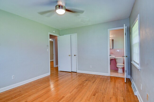 Building Photo - STUNNING 3 BEDROOM RANCH WATERFRONT HOME ON 1 ACRE W/ 1 CAR GARAGE!!