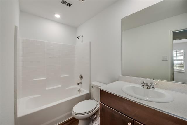 Building Photo - 8445 Fawn Creek Dr
