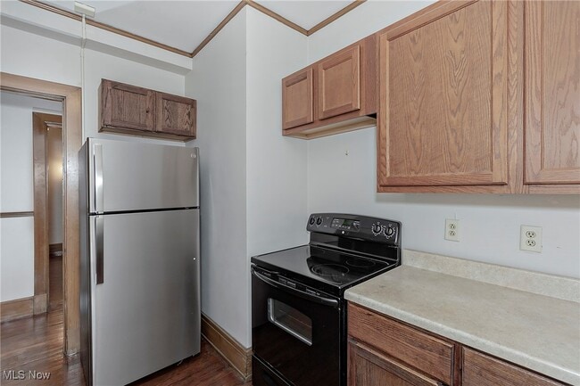 Building Photo - 283 Corning Dr