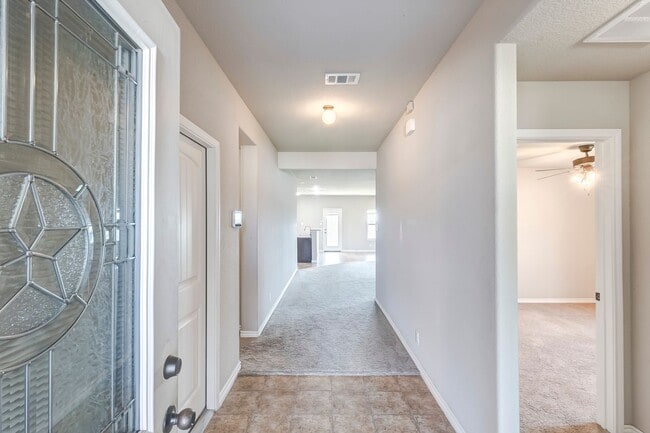 Building Photo - 6302 Castle Gap Dr