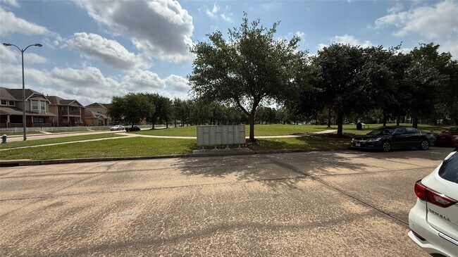 Building Photo - 7346 Autumn Sun Dr